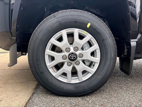 New 2025 Toyota Tacoma SR5 image 15