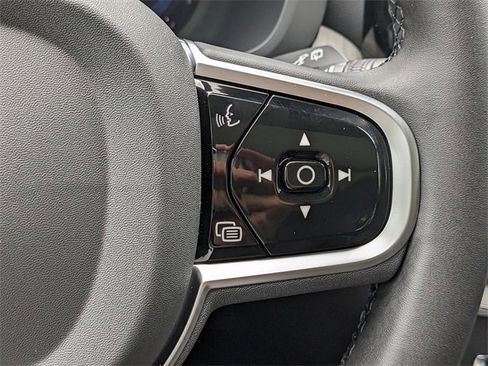 New 2025 Volvo XC60 B5 Plus w/ Protection Package Premier image 29