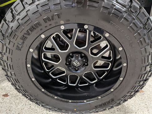 Used 2022 Jeep Wrangler Unlimited Sahara w/ LED Lighting Group image 14