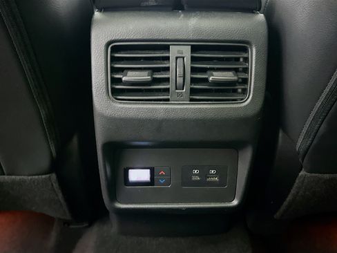 Used 2023 Nissan Rogue SL w/ SL Premium Package FWD image 29