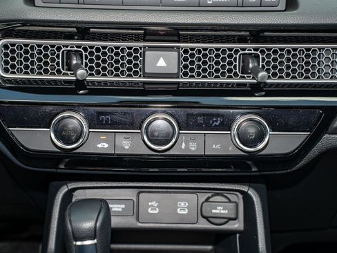 Used 2025 Honda Civic LX image 24