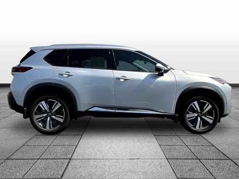 Certified 2023 Nissan Rogue SL w/ SL Premium Package AWD/4WD image 4