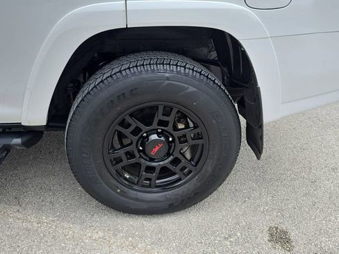 Used 2021 Toyota 4Runner TRD Off-Road Premium image 32