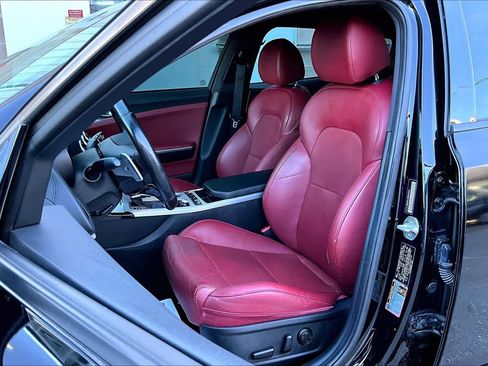 Used 2019 Kia Stinger GT image 7