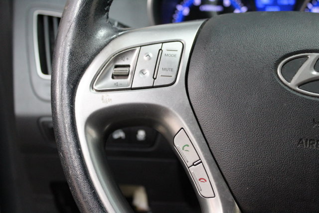 Used 2011 Hyundai Tucson GLS FWD image 16