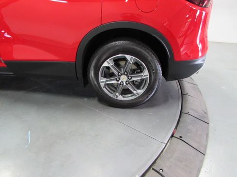 Used 2024 Chevrolet Blazer LT image 9