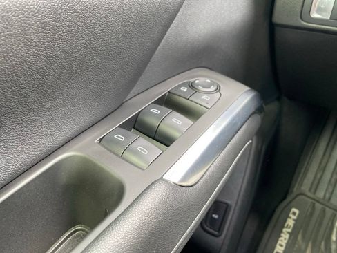Used 2024 Chevrolet Traverse LS w/ Midnight/Sport Edition FWD image 33