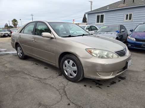 Used 2006 Toyota Camry LE w/ Fleet Convenience Pkg FWD image 5