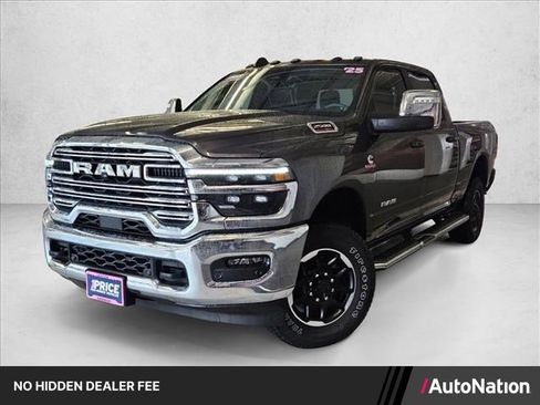 Used 2025 RAM 2500 Laramie AWD/4WD image 1