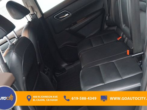 Used 2021 Nissan Rogue SL w/ Premium Package image 14