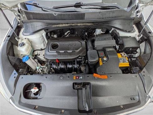 Used 2017 Kia Sorento LX w/ LX Convenience Package image 21