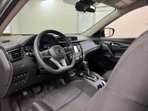 Used 2020 Nissan Rogue SV AWD/4WD image 13