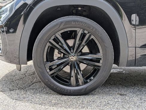 Used 2023 Volkswagen Atlas SEL R-Line AWD/4WD image 35