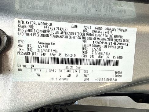 Used 2017 Ford Focus SEL image 33