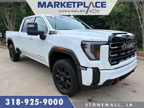 Used 2025 GMC Sierra 2500 AT4 AWD/4WD image 1