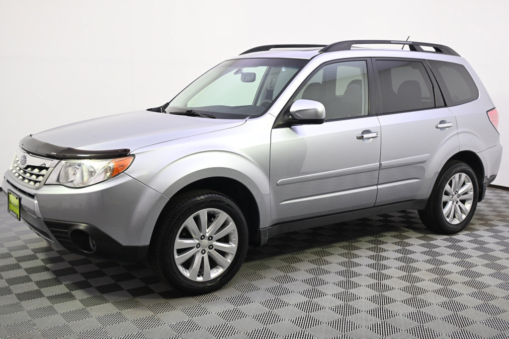 Used 2012 Subaru Forester 2.5X Limited AWD/4WD image 2
