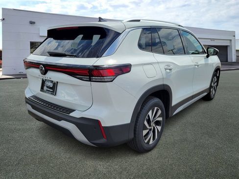 New 2025 Volkswagen Tiguan S image 3