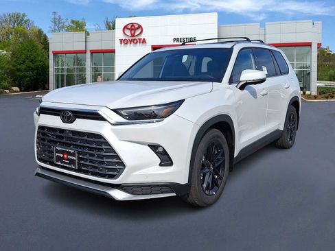 New 2026 Toyota Grand Highlander AWD Hybrid image 1