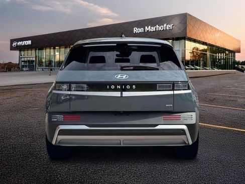 New 2025 Hyundai Ioniq 5 SE image 6
