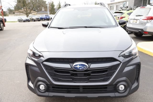 Used 2025 Subaru Outback Premium AWD/4WD image 12