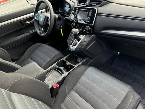 Used 2017 Honda CR-V LX image 17