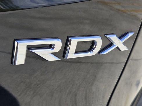 Used 2022 Acura RDX w/ Technology Package image 16