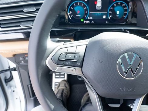 New 2026 Volkswagen Atlas Cross Sport SEL R-Line image 25