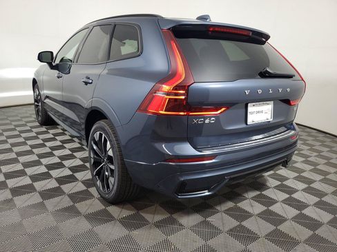 New 2027 Volvo XC60 B5 Plus AWD/4WD image 4