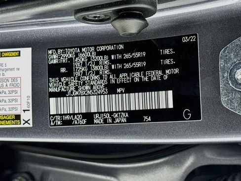 Used 2022 Lexus GX 460 Luxury w/ Off Road Package AWD/4WD image 33