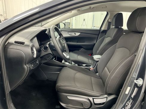 Used 2023 Kia Forte LXS image 19