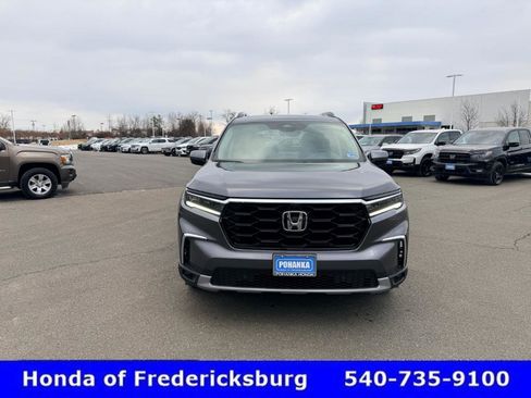 Certified 2025 Honda Pilot Elite image 9