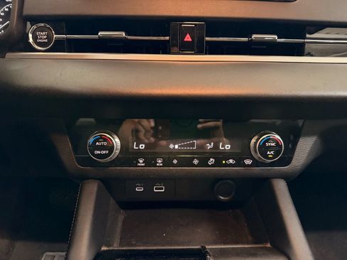Used 2022 Mitsubishi Outlander ES AWD/4WD image 21