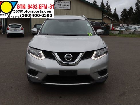 Used 2016 Nissan Rogue S w/ Appearance Package AWD/4WD image 12