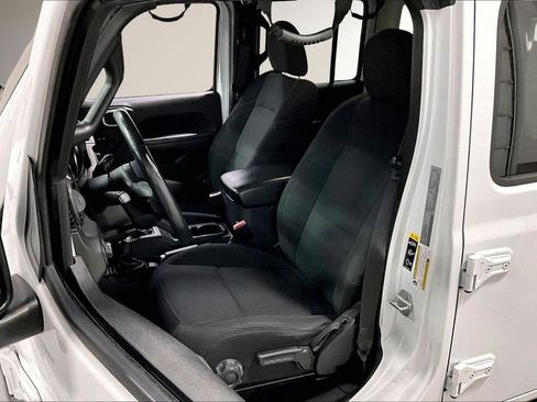 Used 2022 Jeep Wrangler Unlimited Sport image 21