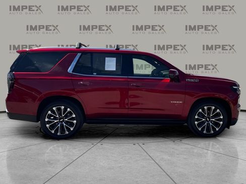 Used 2025 Chevrolet Tahoe High Country AWD/4WD image 6