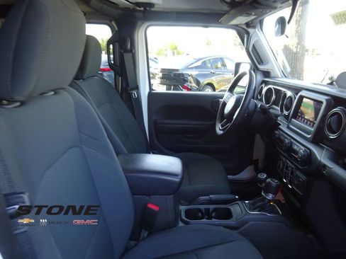 Used 2022 Jeep Gladiator Sport AWD/4WD image 48