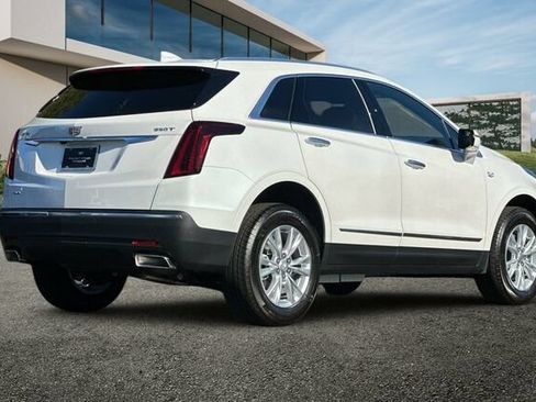 New 2026 Cadillac XT5 Luxury w/ LPO, Floor Liner Package AWD/4WD image 4