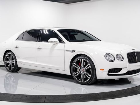Used 2018 Bentley Flying Spur S V8 image 38