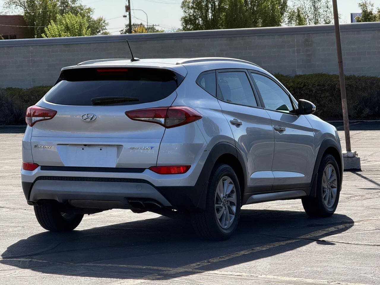 Used 2017 Hyundai Tucson Sport FWD image 5