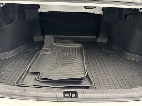 Used 2025 Toyota Camry SE image 18