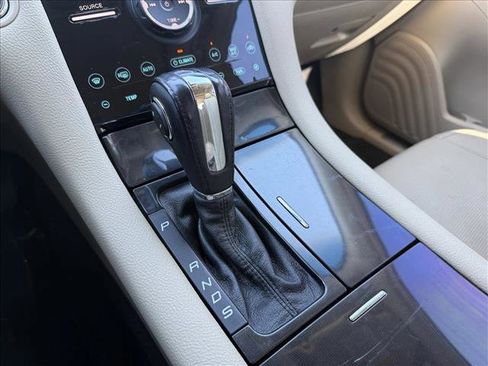 Used 2013 Ford Taurus Limited image 16