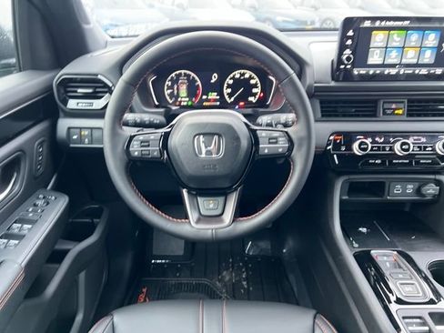 New 2025 Honda Pilot TrailSport image 20