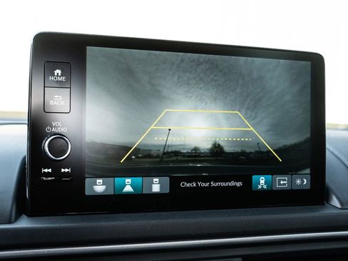 Used 2024 Honda Pilot Touring image 37