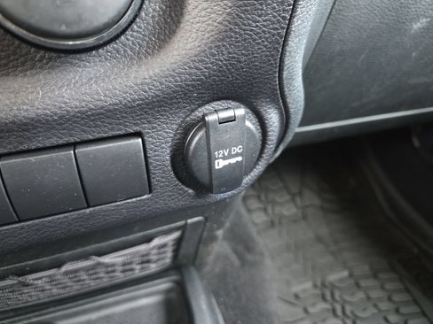 Used 2017 Jeep Wrangler Sport w/ Quick Order Package 24S AWD/4WD image 21