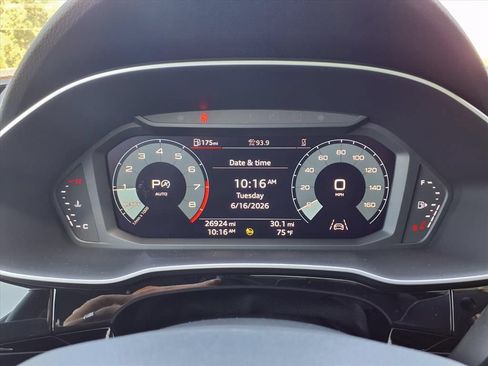 Used 2023 Audi Q3 2.0T Premium w/ Black Optic Sport Package AWD/4WD image 16