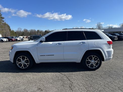 Used 2020 Jeep Grand Cherokee Overland image 6