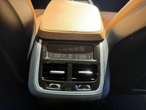 Used 2016 Volvo XC90 T6 Momentum w/ Vision Package AWD/4WD image 20