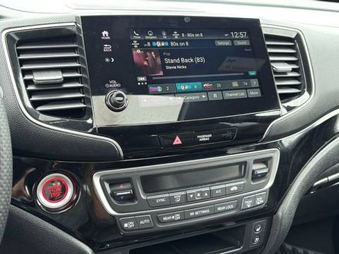 Used 2024 Honda Passport Black Edition image 17