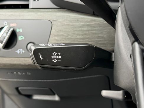 Used 2019 Audi A4 2.0T Premium Plus image 39