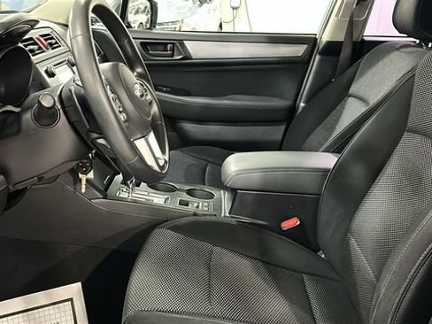 Used 2017 Subaru Outback 2.5i AWD/4WD image 10